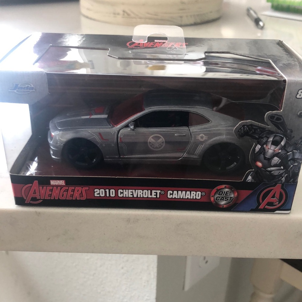 Marvel Avengers 2010 Chevrolet Camaro Die-Cast Car - Silver